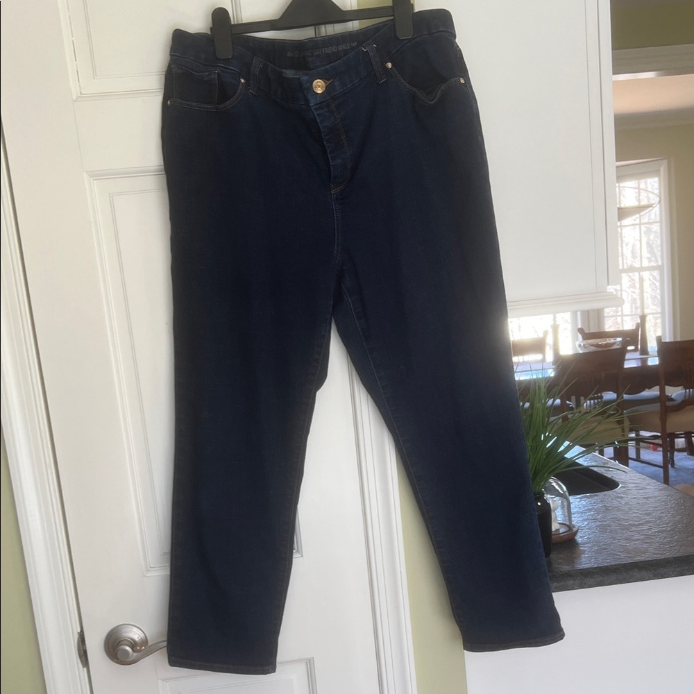 Chico's So Slimming Girlfriend Ankle Jeans size 16 (Chico’s size 3)